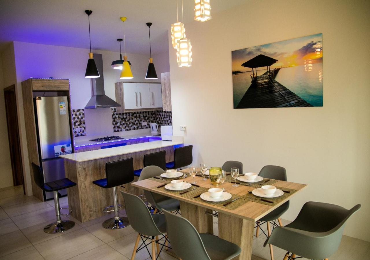 Luxury 2 Bedroom Apartment With Pool - Close To Flic-En-Flac Beach Екстер'єр фото