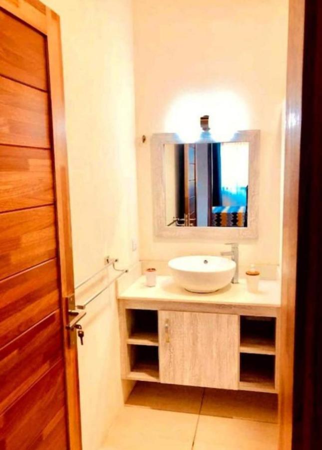 Luxury 2 Bedroom Apartment With Pool - Close To Flic-En-Flac Beach Екстер'єр фото